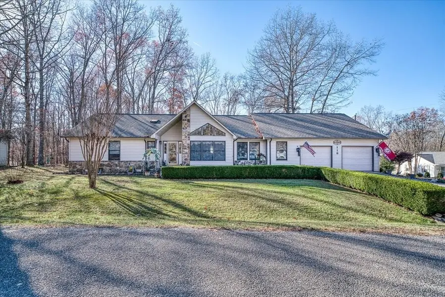 118 Glenwood Dr, Crossville, TN 38558