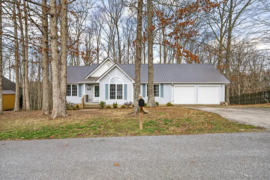 1703 Perimeter Dr, Jamestown, TN 38556