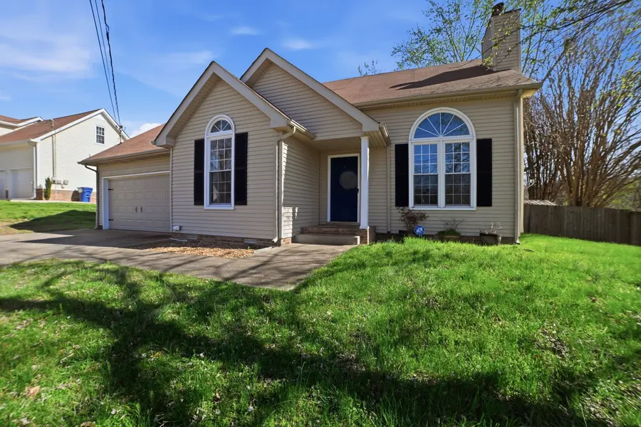 1756 Broadripple Dr, Clarksville, TN 37042