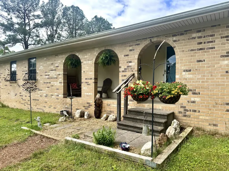 1127 Dean Corvin Lane, Dayton, TN 37321