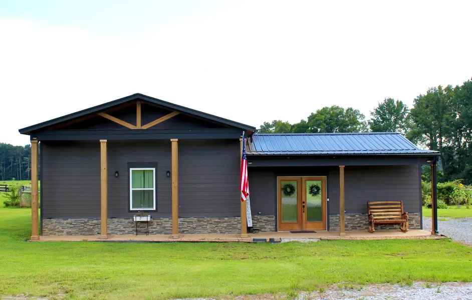 25872 Union Hill Rd, Ardmore, TN 38449