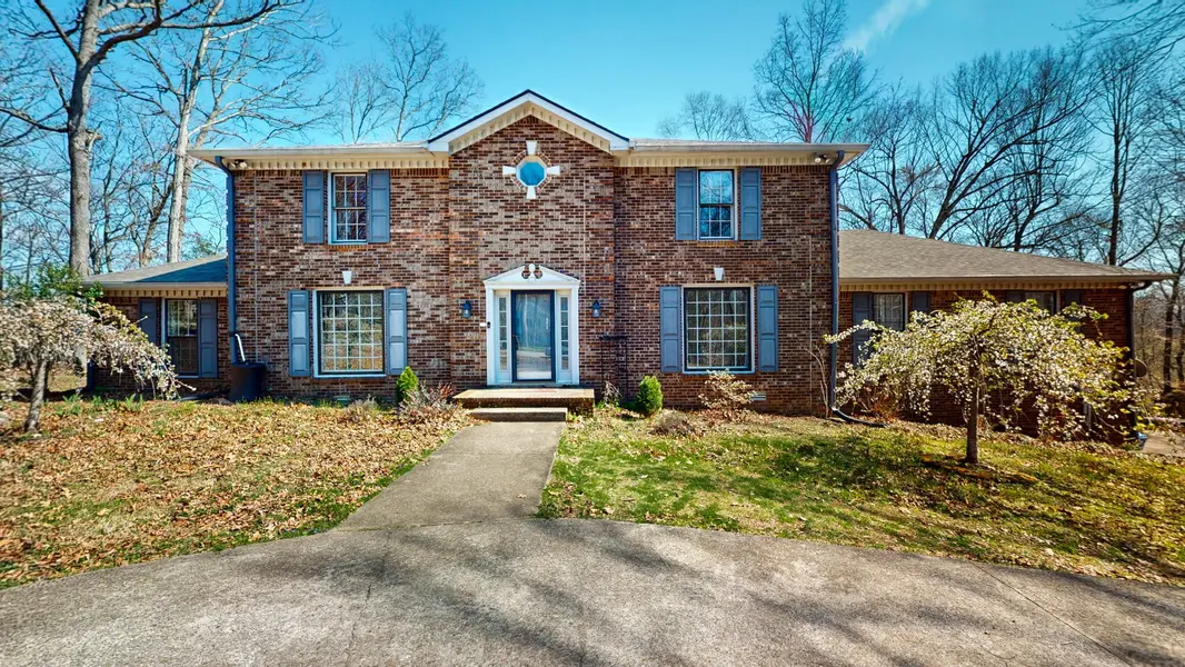 808 Shady Bluff Trl, Clarksville, TN 37043