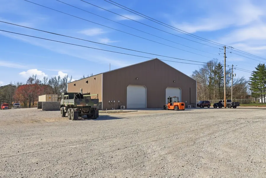 1018 Abiff Rd, Bon Aqua, TN 37025