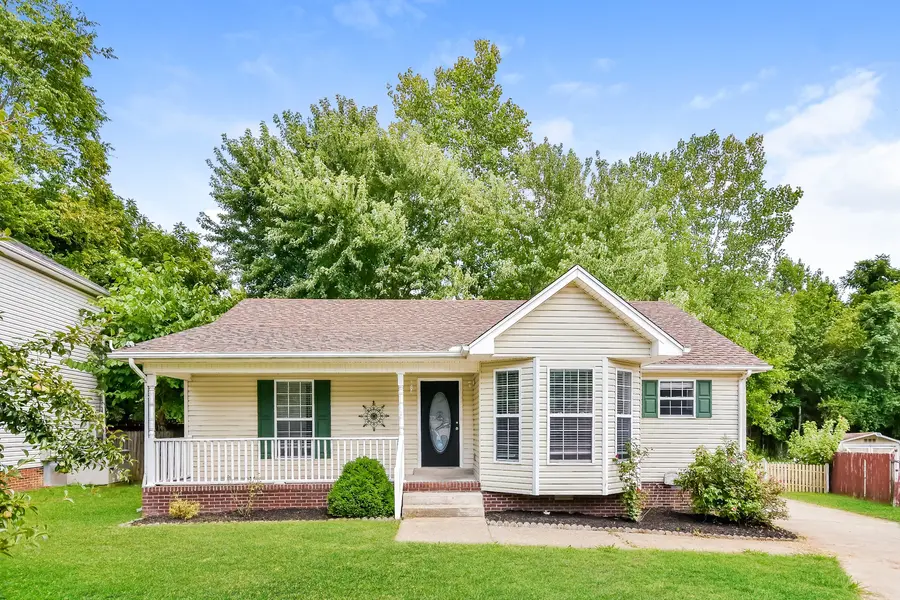 649 Laramie Dr, Springfield, TN 37172