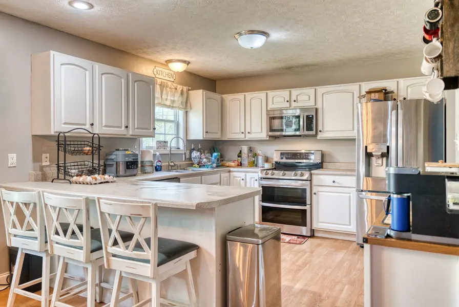 781 Claw Ct, Hopkinsville, KY 42240