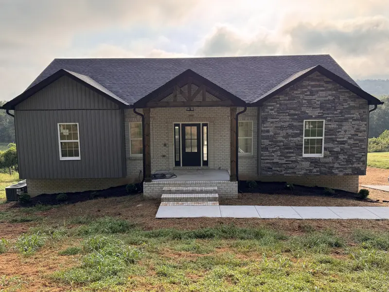 476 Buckeye Road, Cumberland City, TN 37050