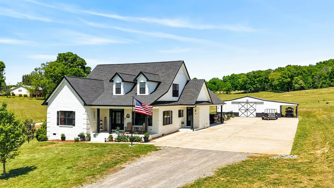 50 Lecornu Ln, Hartsville, TN 37074