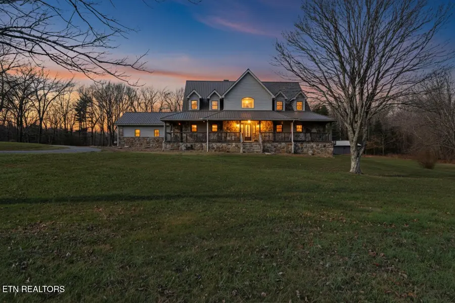 815 York Rd, Crossville, TN 38555