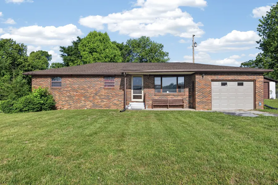 1018 New Hope Rd, Hilham, TN 38568
