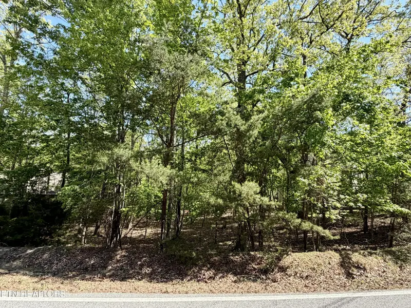 142 Mariners Drive, Crossville, TN 38558