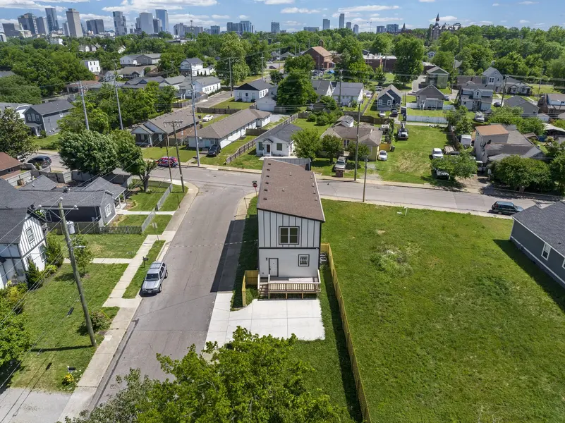 1700 Underwood St, Nashville, TN 37208