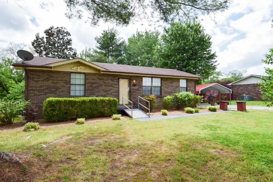 819 Hwy 52E, Portland, TN 37148