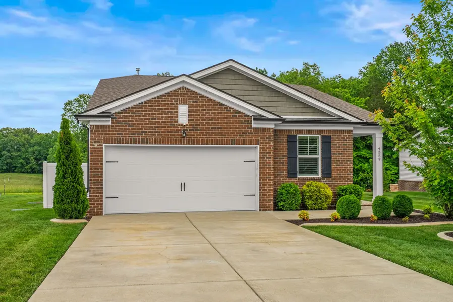4359 Socata Ct, Cross Plains, TN 37049