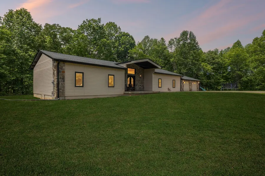1500 Jackson Point Rd, Sewanee, TN 37375