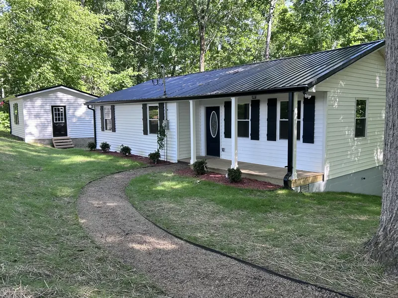 726 Cherrywood Ct, Ashland City, TN 37015