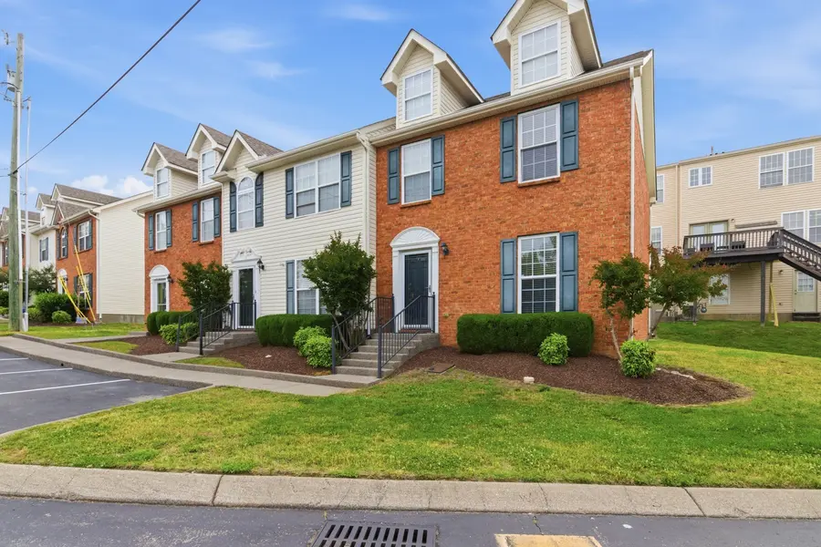 5170 Hickory Hollow Pkwy #100, Antioch, TN 37013