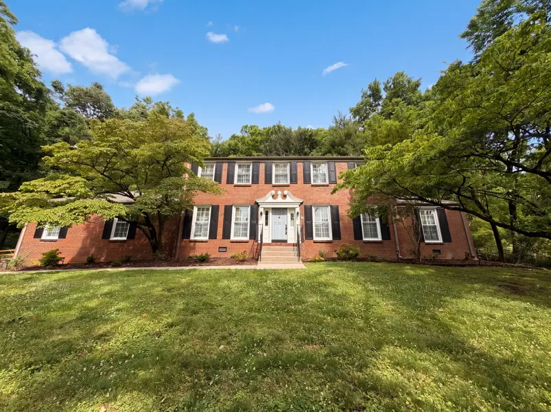 5416 Forest Acres Dr, Nashville, TN 37220
