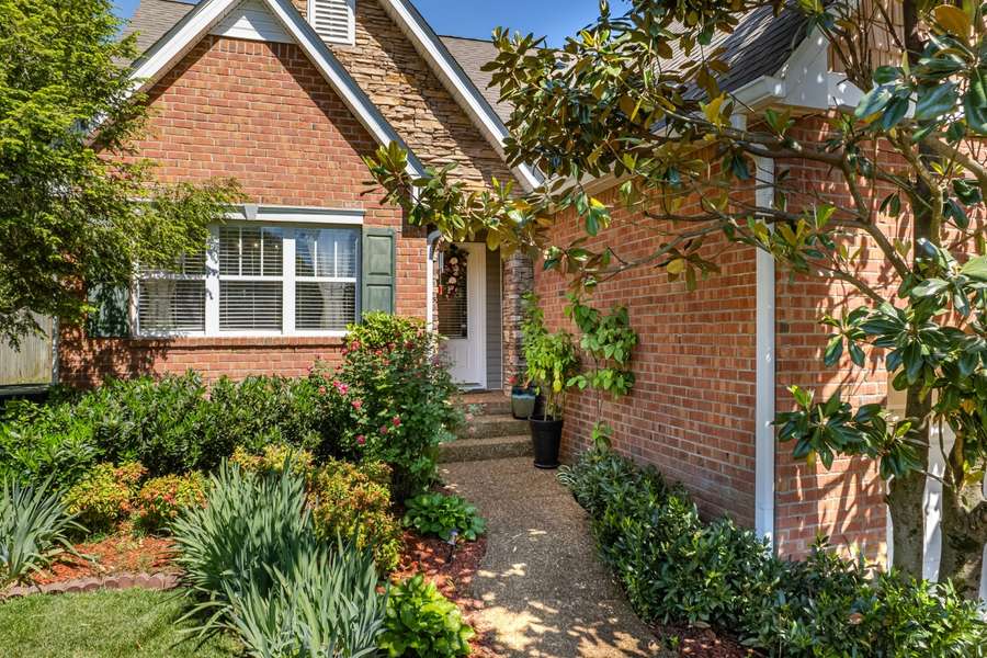 1602 Zurich Dr, Spring Hill, TN 37174