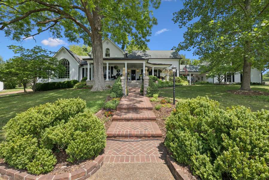 4929 Snow Creek Rd, Santa Fe, TN 38482