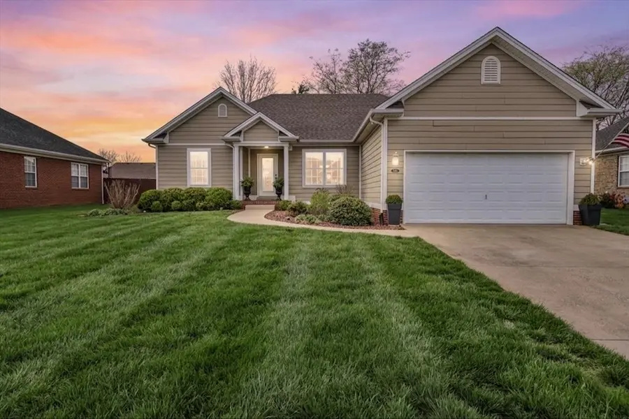 936 Aristides Dr, Bowling Green, KY 42104