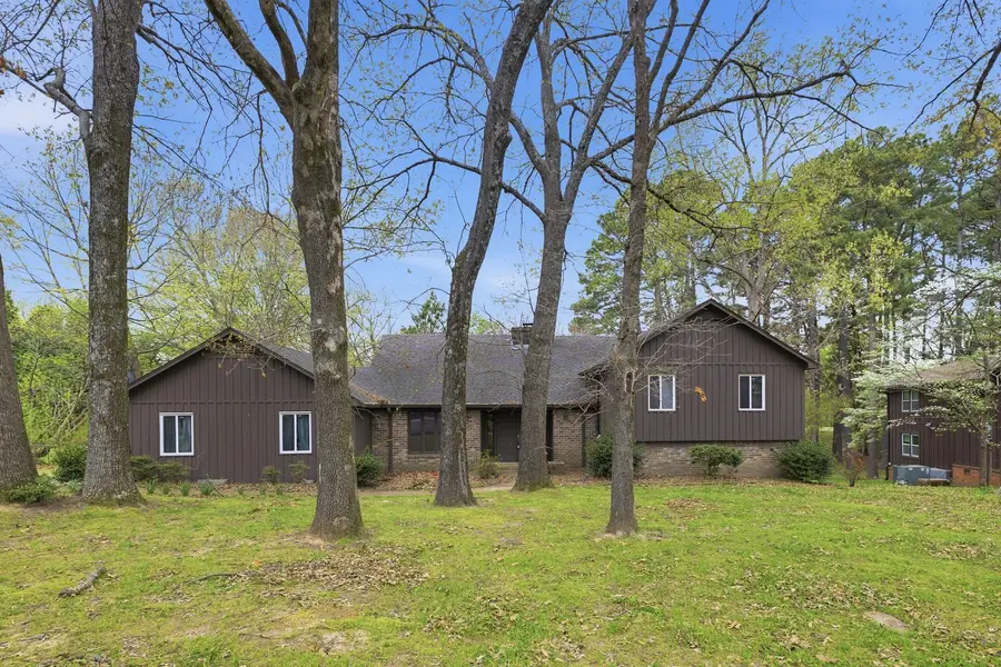 31 Colonial Cv, Jackson, TN 38305