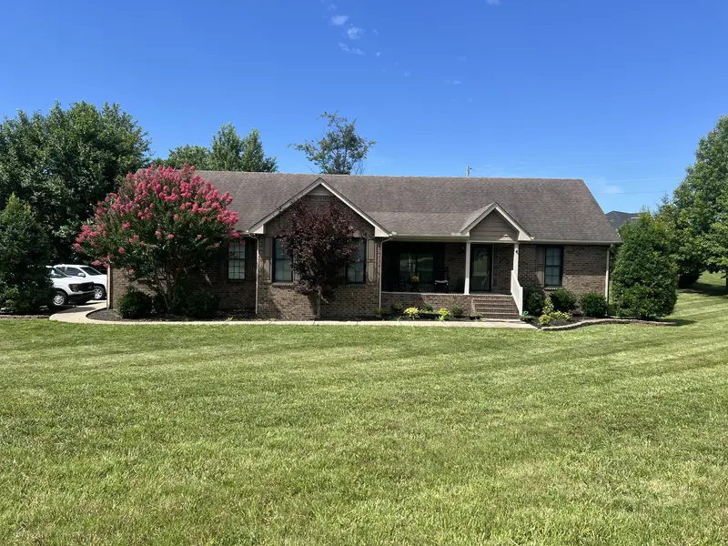 1007 Robert Elder Ct, Cedar Hill, TN 37032