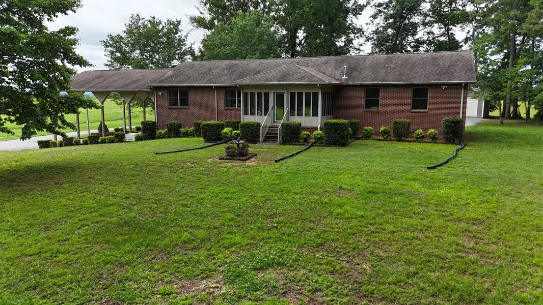 2465 Bybee Chapel Rd, Rock Island, TN 38581