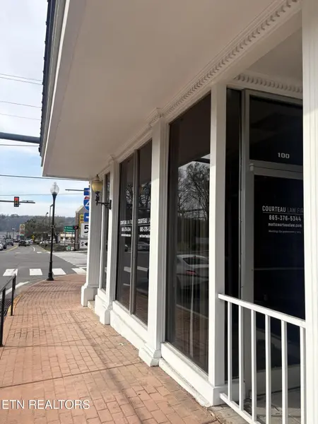 100 E Race St, Kingston, TN 37763
