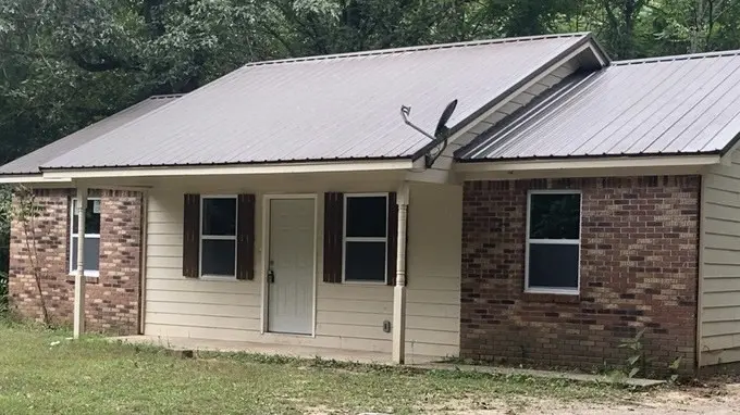 165 Cedar Grove Ln, Bolivar, TN 38008