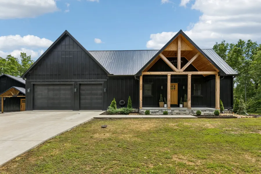 254 Saddlebrook Dr, Hohenwald, TN 38462