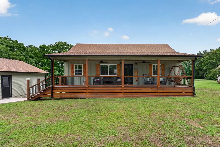 240 Dillon Ln, Baxter, TN 38544