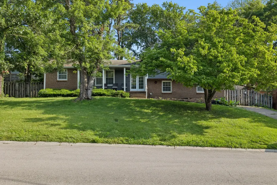 524 Michele Dr, Antioch, TN 37013