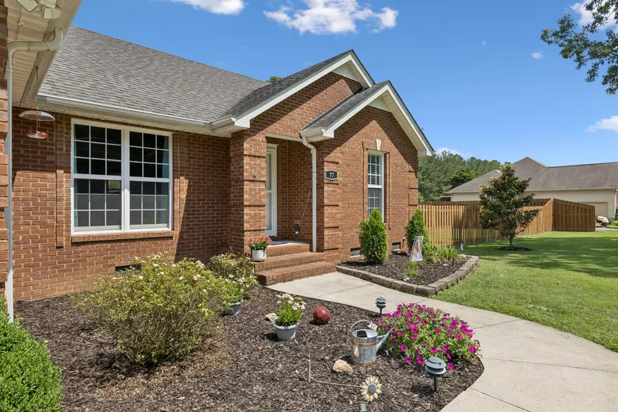 77 Shady Acres Ln, Tullahoma, TN 37388