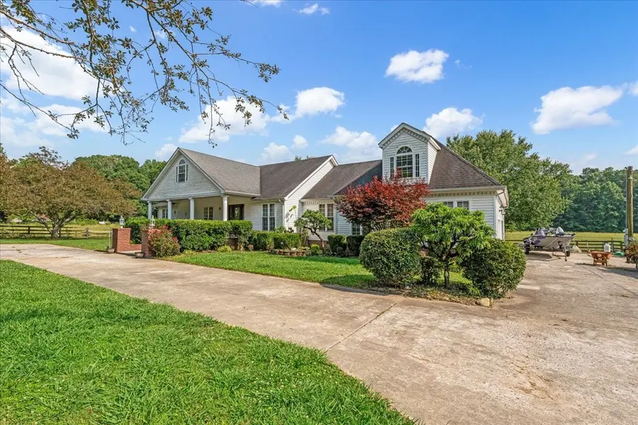 431 Jack Thomas Dr, Manchester, TN 37355