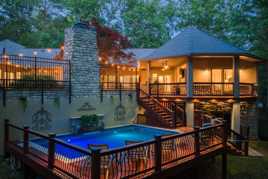 1003 Champion Hills Dr, Kingston Springs, TN 37082