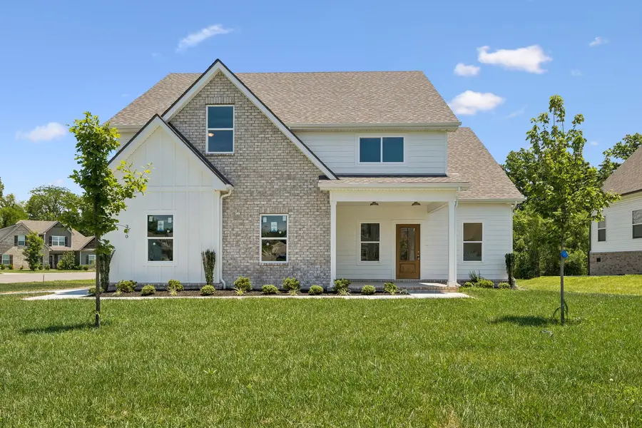 310 Buckadee Rd, La Vergne, TN 37086