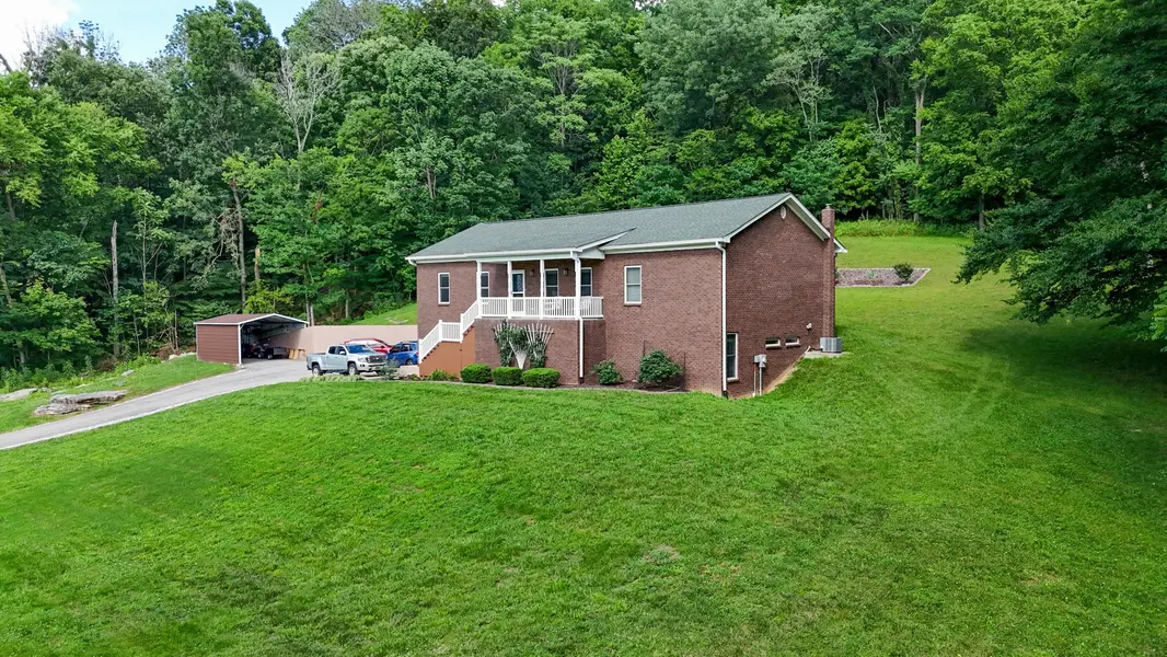 4050 Cantebury DR, Culleoka, TN 38451