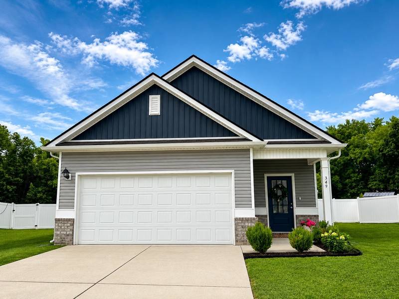 349 Geneva Ln, Columbia, TN 38401
