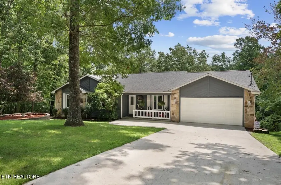 159 Ivy Brook Lane, Crossville, TN 38558
