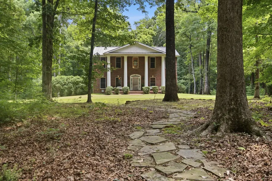 1225 Johnny Hall Rd, Burns, TN 37029