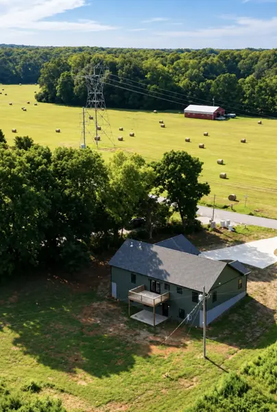 1496 Jones Creek Rd, Dickson, TN 37055