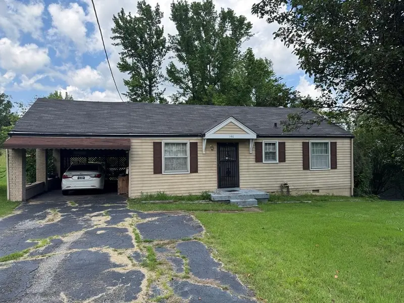 146 Mimosa St, Camden, TN 38320
