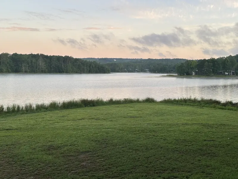 195 Shoreside Ct, Tracy City, TN 37387