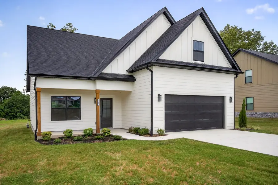 165 Cripps Ln, Smithville, TN 37166