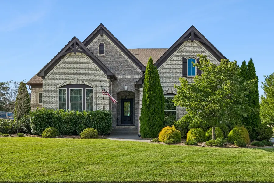 401 Larkhill Ln, Nolensville, TN 37135