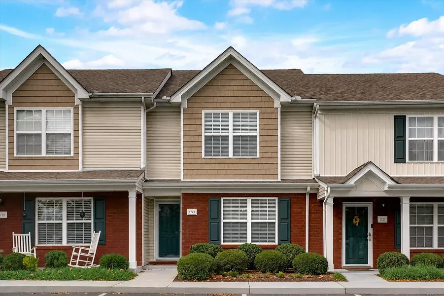 1721 Red Jacket Dr, Antioch, TN 37013