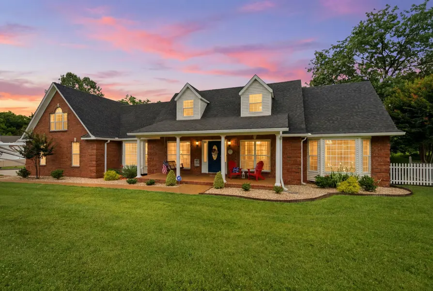 318 Walnut Ct, White House, TN 37188