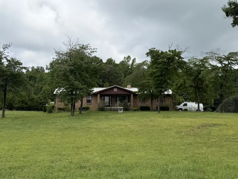 259 Locke Bend Rd, Mcminnville, TN 37110