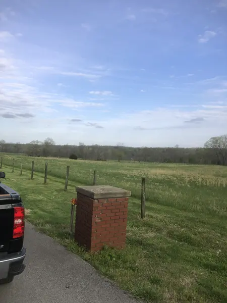 5651 Highway 48, Cunningham, TN 37052