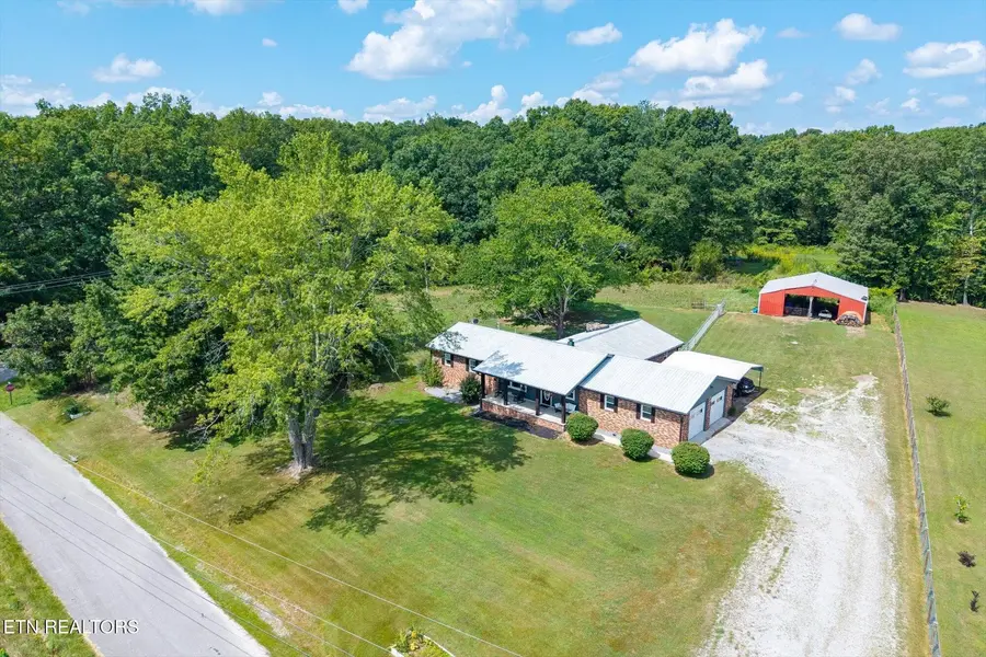 111 Guffey Lane, Jamestown, TN 38556